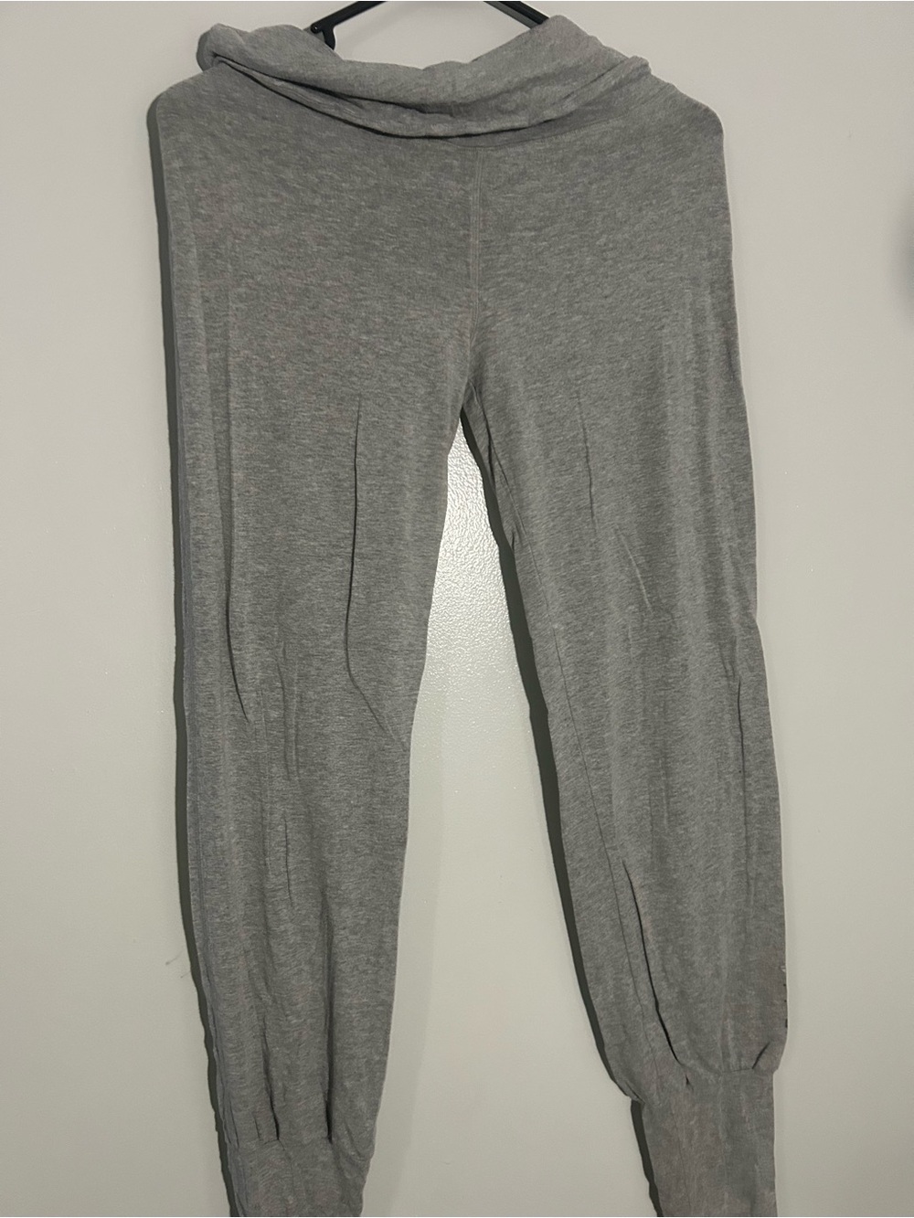 Reebok Heather Gray Women's Jogger Pants